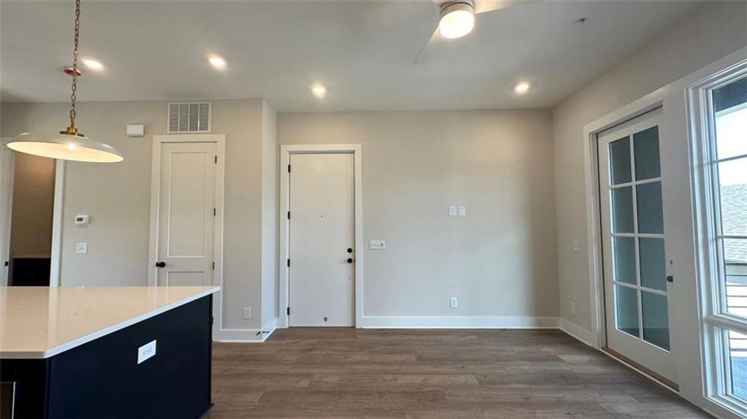 Spacious, unfurnished interior of a new home in , Atlanta (Image 17).