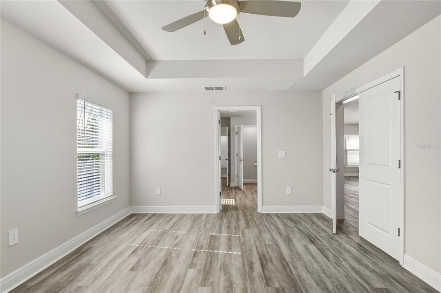 Spacious, unfurnished interior of a new home in , Lakeland (Image 23).