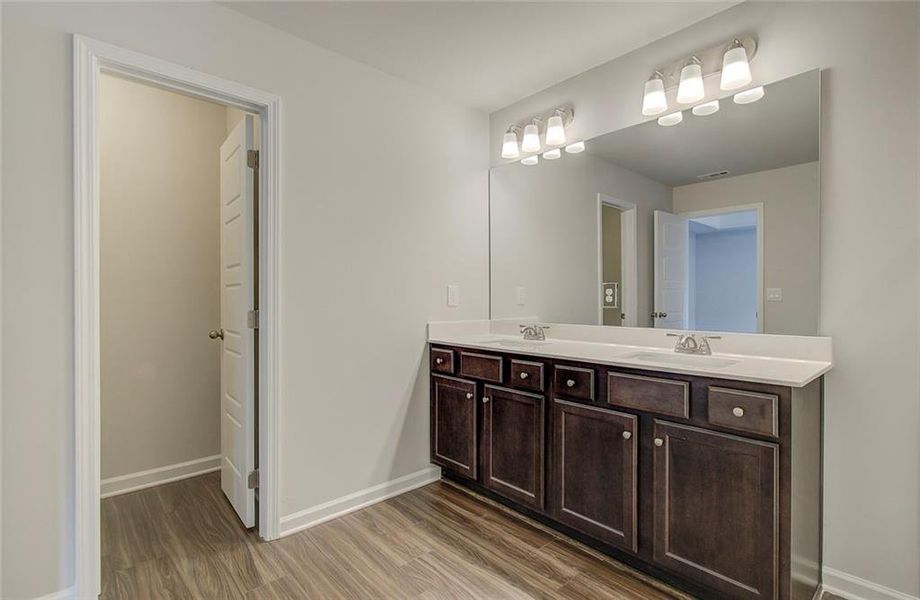 Furnished interior view inside a new home in Crofton Place Enclave, Snellville (Image 6).