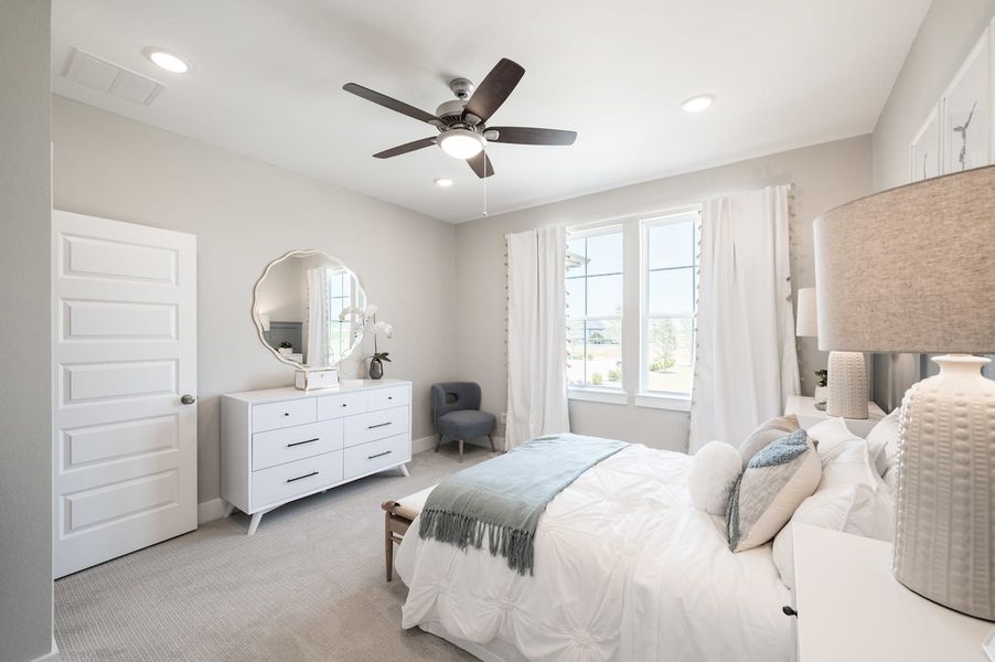 Representative furnished interior of a home built from the Verdin by Tri Pointe Homes in Pecan Ridge, Fulshear (Image 18).