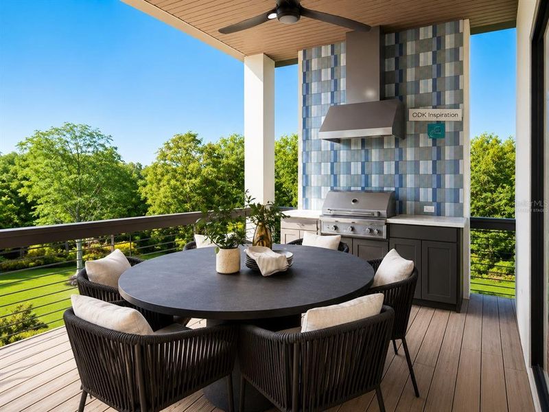 Exterior details and patio area of a home in , St. Petersburg (Image 19).