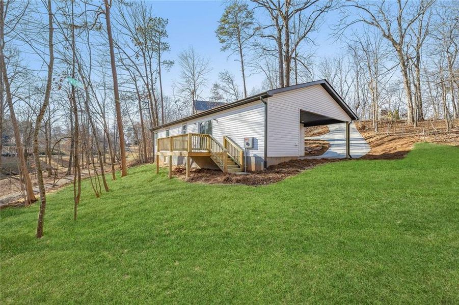 Exterior details and patio area of a home in , Gainesville (Image 14).