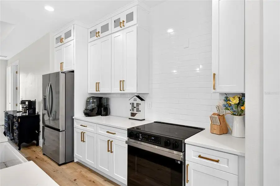 Furnished interior view inside a new home in , Bushnell (Image 6).