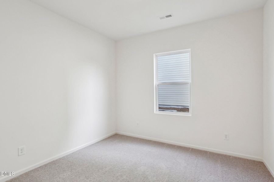 33-web-or-mls-Babbling Brk Dr-025