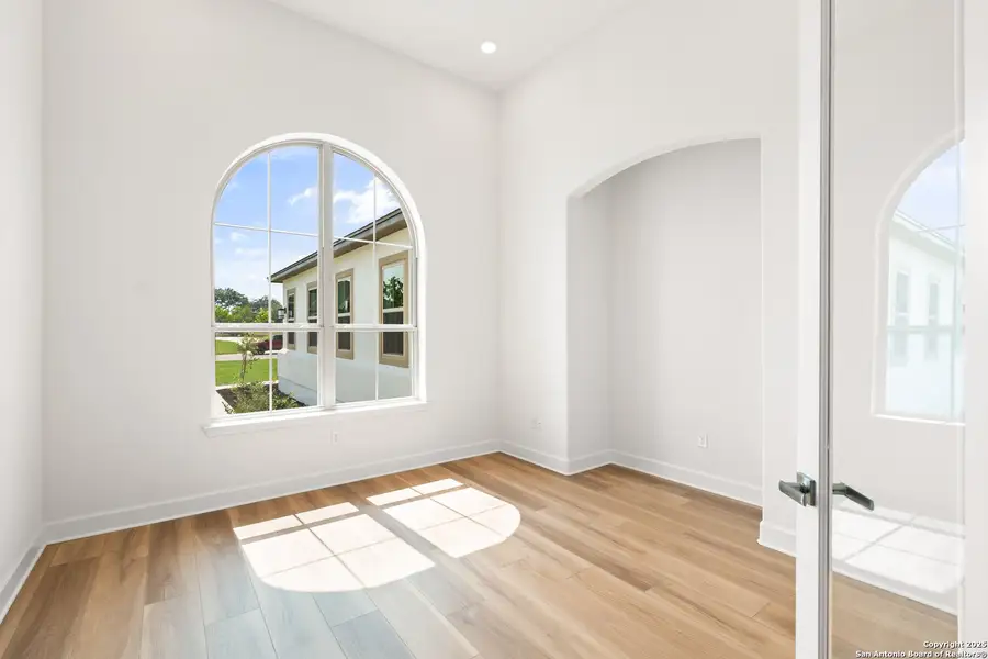 Image 25 of a home in Legend Park. Image 25 of a home in Legend Park.