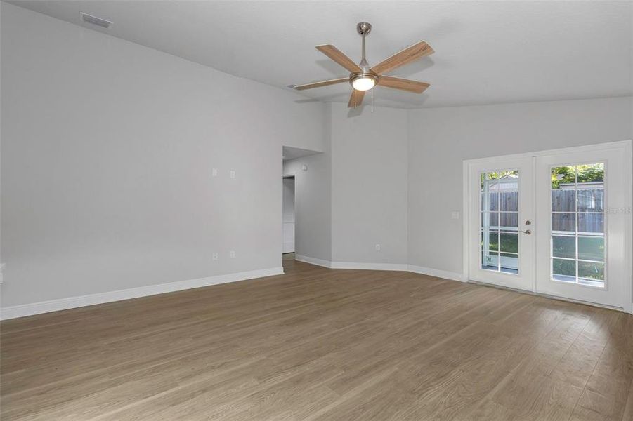 Spacious, unfurnished interior of a new home in , New Port Richey (Image 18).