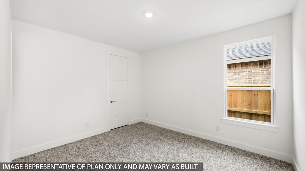 Spacious, unfurnished interior of a new home in Silverthorne, Conroe (Image 20). Spacious, unfurnished interior of a new home in Silverthorne, Conroe (Image 20).