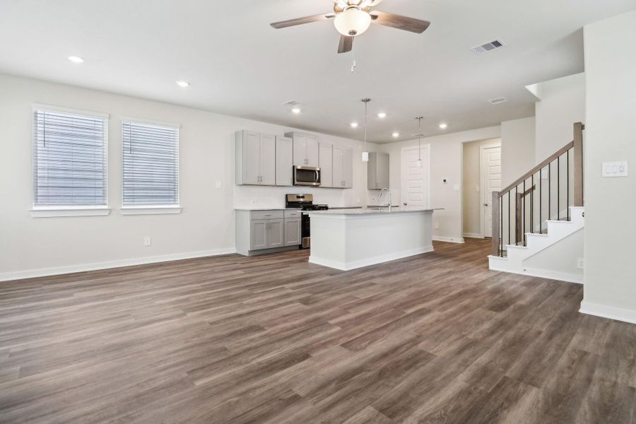 Photo is not of the actual home but is an inspirational photo of builder’s model home and may depict options, furnishings, and/or decorator features that are not included. Photo is not of the actual home but is an inspirational photo of builder’s model home and may depict options, furnishings, and/or decorator features that are not included.