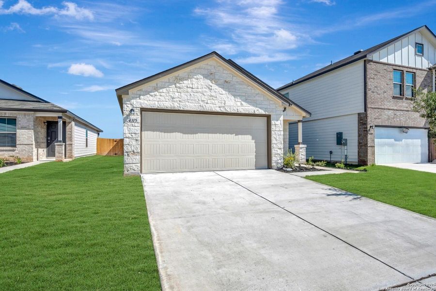 Image 40 of a home in Park Place.