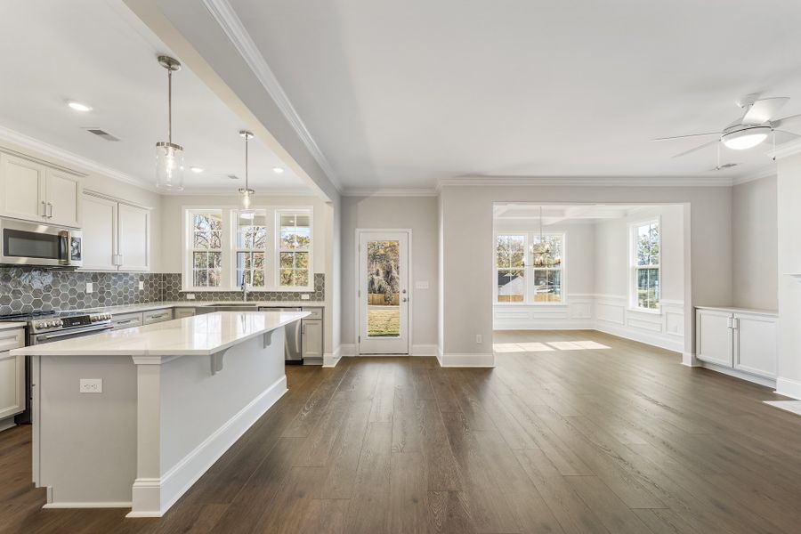 Image 37 of a home in Lakeside Saluda. Image 37 of a home in Lakeside Saluda.