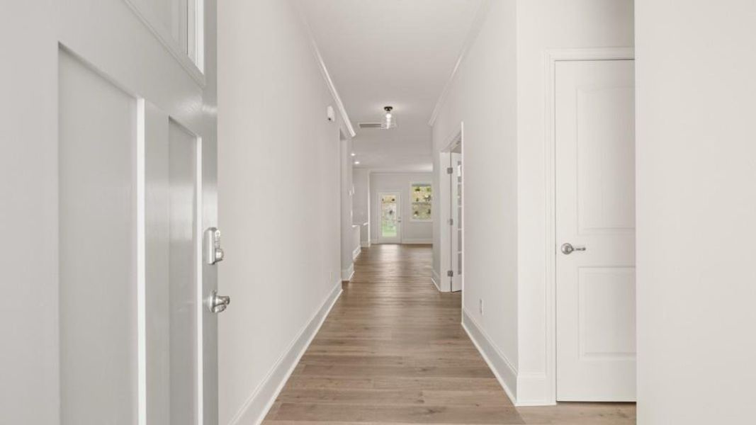 Spacious, unfurnished interior of a new home in Hamptons at Riverwood North, Dallas (Image 9). Spacious, unfurnished interior of a new home in Hamptons at Riverwood North, Dallas (Image 9).