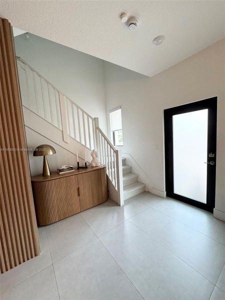 Spacious, unfurnished interior of a new home in , Doral (Image 17).