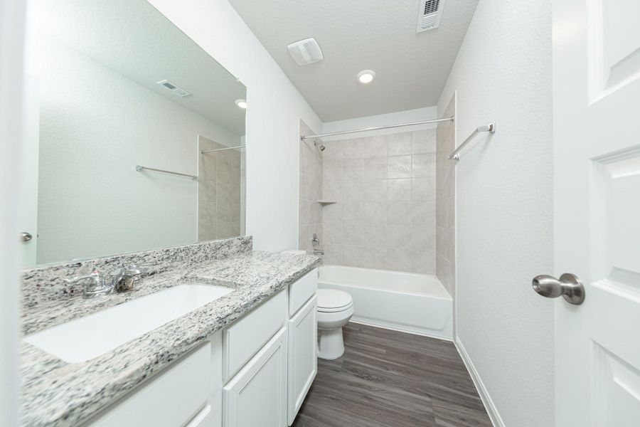 Furnished interior view inside a new home in Cliffstone Hills, Conroe (Image 4). Furnished interior view inside a new home in Cliffstone Hills, Conroe (Image 4).