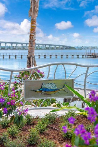 41 SW Seminole Street 305 40