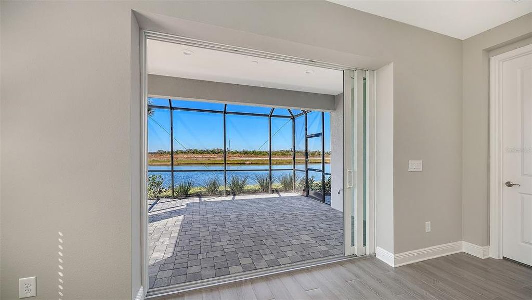 Spacious, unfurnished interior of a new home in Palm Grove, Lakewood Ranch (Image 41).