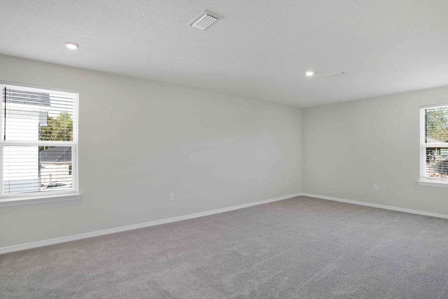 Representative unfurnished interior of a home built from the Sequoia by Maronda Homes in Bellview Pointe, Bellview (Image 31).