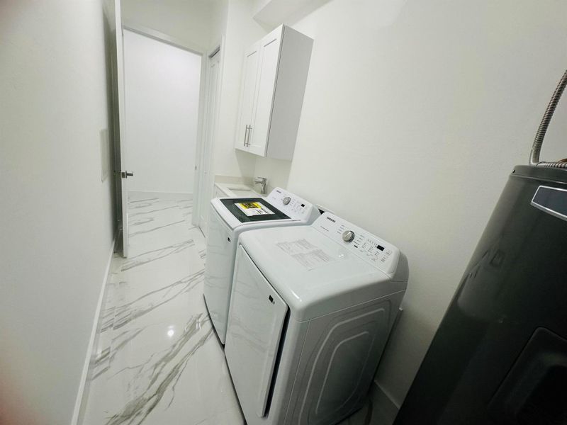 Furnished interior view inside a new home in , Lehigh Acres (Image 9).