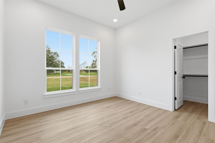 Photos are of prior LOTUS plan homesite built by Aurcova. Photos are of prior LOTUS plan homesite built by Aurcova.