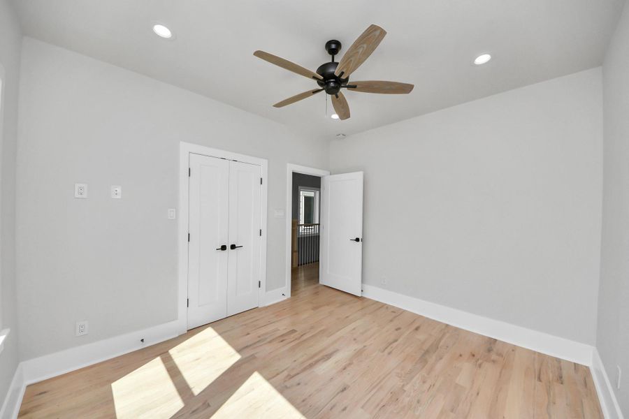 Spacious, unfurnished interior of a new home in , Houston (Image 11).