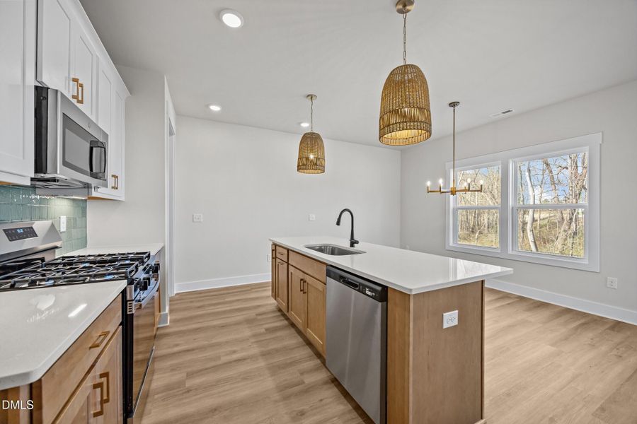014_AP2-0308 Kitchen_7 - Medium