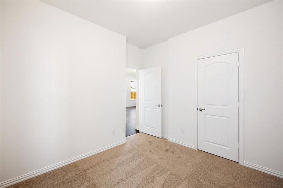 Spacious, unfurnished interior of a new home in Edgewater, Fate (Image 16).