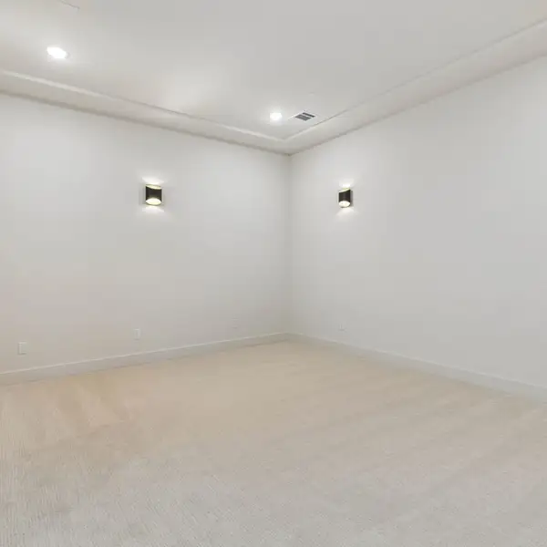 Spacious, unfurnished interior of a new home in StarView, Prosper (Image 63).