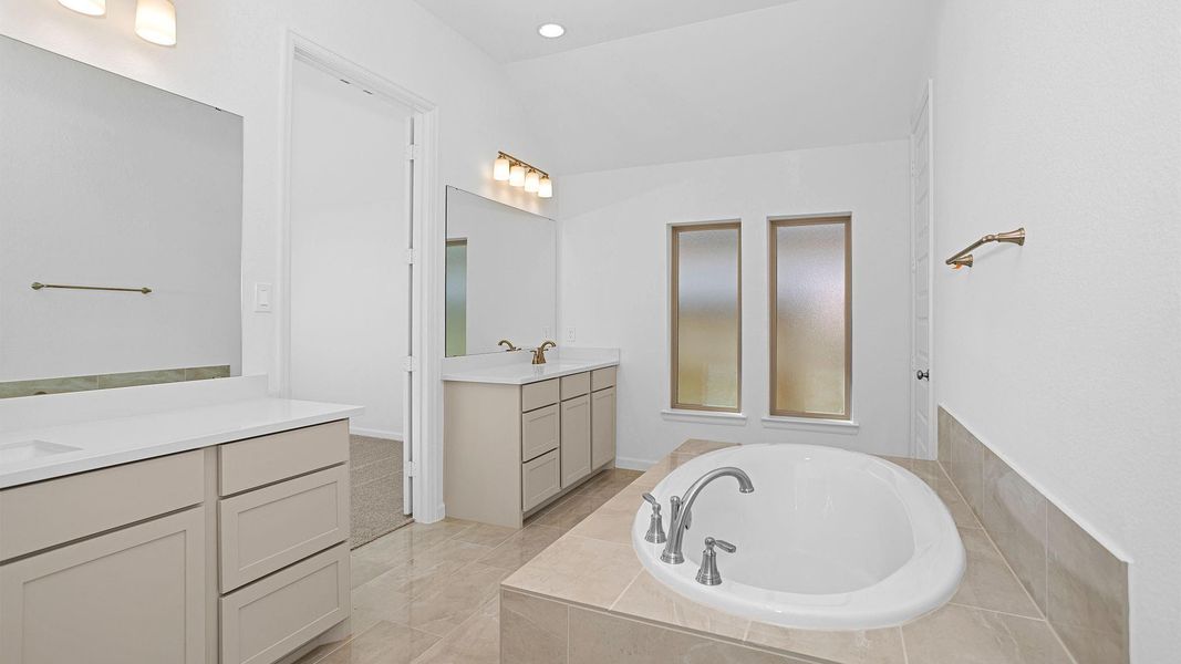 Furnished interior view inside a new home in Stonecreek Estates 50', Richmond (Image 6).