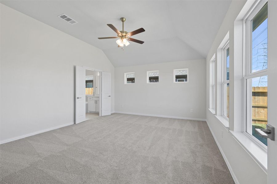 Spacious, unfurnished interior of a new home in Coastal Point, League City (Image 20). Spacious, unfurnished interior of a new home in Coastal Point, League City (Image 20).