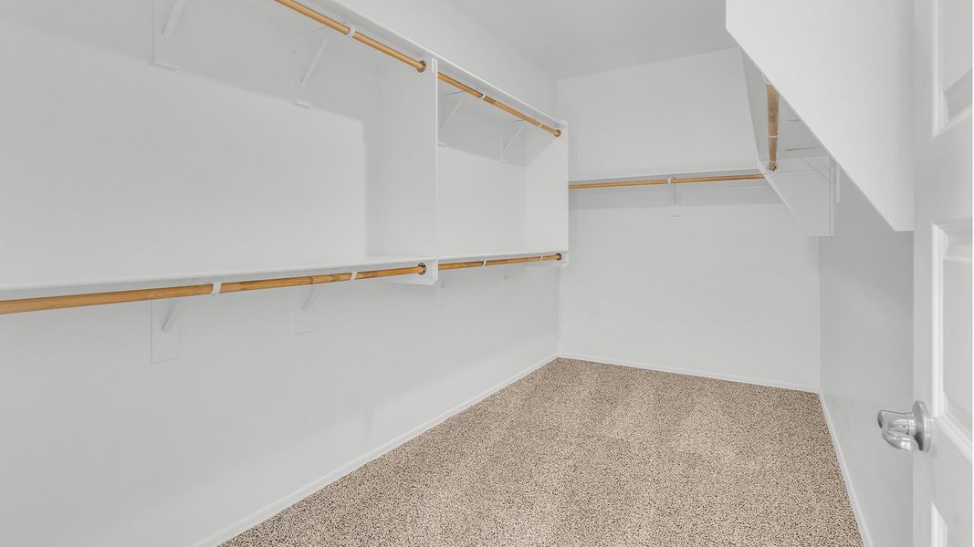 Spacious, unfurnished interior of a new home in Sycamore Vista, Vail (Image 33).