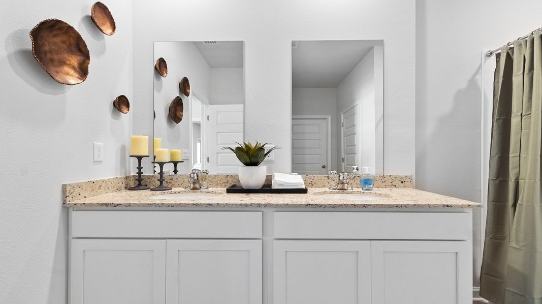 Furnished interior view inside a new home in Misting Springs, Crawfordville (Image 23).