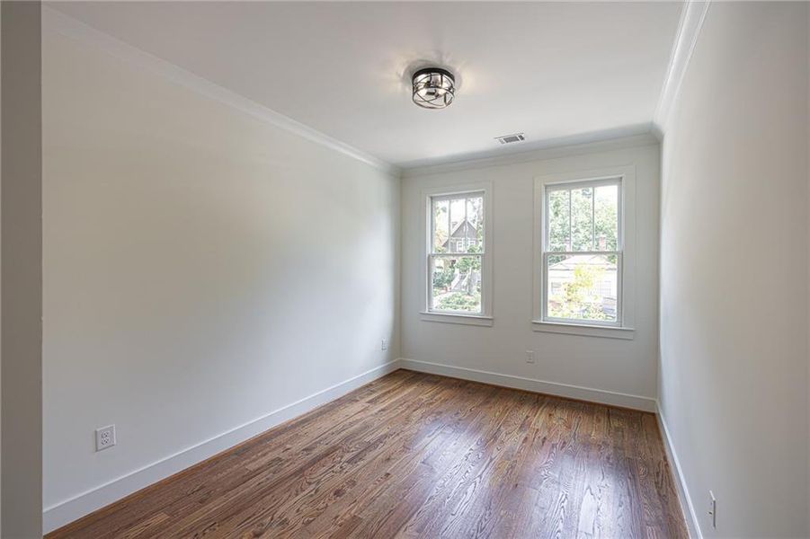 Spacious, unfurnished interior of a new home in , Atlanta (Image 19).