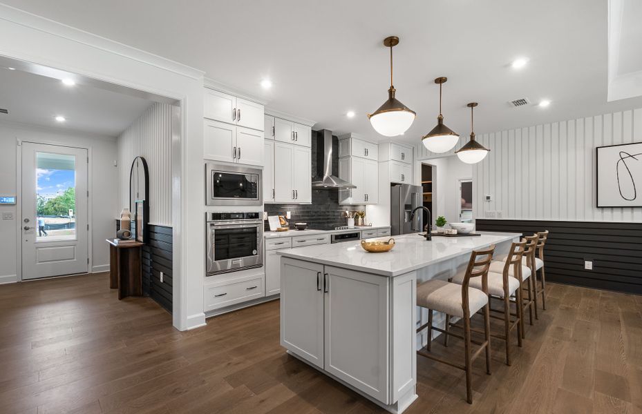 Furnished interior view inside a new home in Del Webb at Lake Oconee, Greensboro (Image 6).