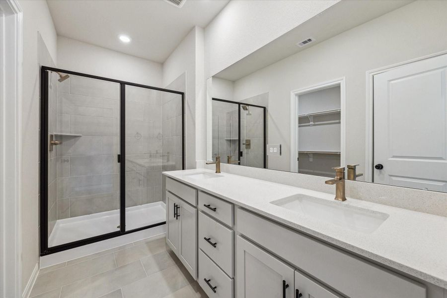 Furnished interior view inside a new home in Elyson, Katy (Image 13).