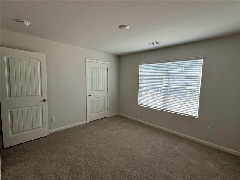 Spacious, unfurnished interior of a new home in , Braselton (Image 12).