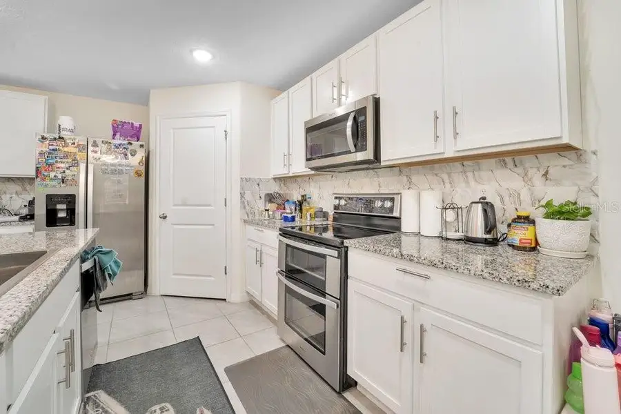 Furnished interior view inside a new home in , Zephyrhills (Image 4).