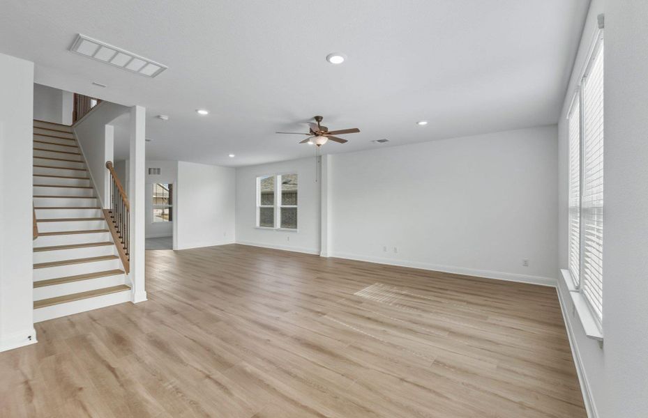 Spacious, unfurnished interior of a new home in Patterson Ranch, Georgetown (Image 11).