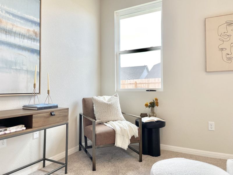 Representative furnished interior of a home built from the Blake by Ashton Woods in Rolling Glen, Hutto (Image 37).