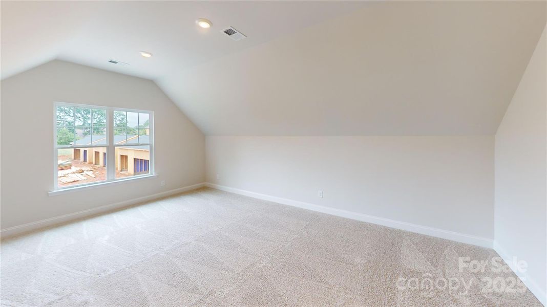 Spacious, unfurnished interior of a new home in Edgewood Preserve, Huntersville (Image 15).