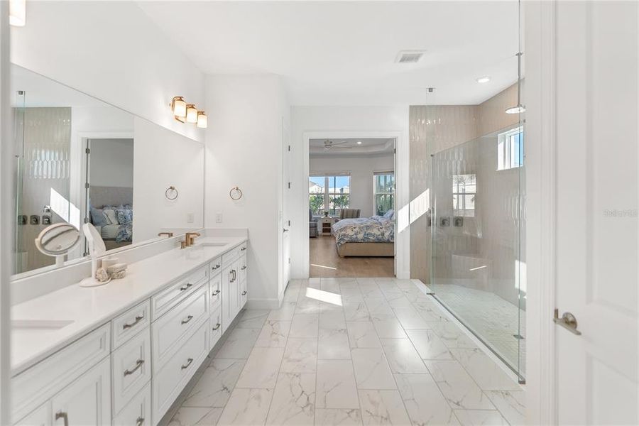 Furnished interior view inside a new home in , Bradenton (Image 35).