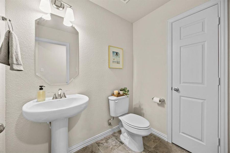 Furnished interior view inside a new home in Deberry Reserve, Royse City (Image 13). Furnished interior view inside a new home in Deberry Reserve, Royse City (Image 13).