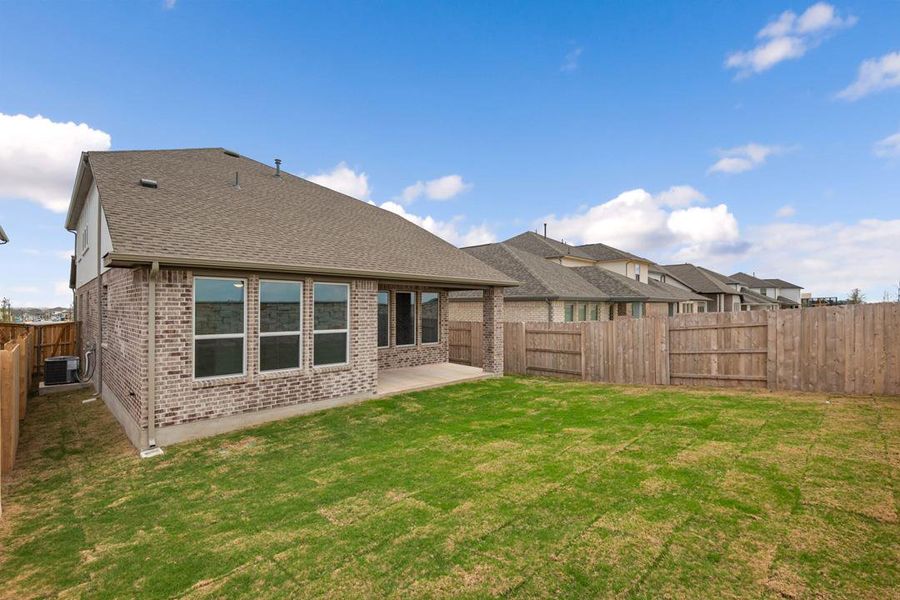 Exterior details and patio area of a home in Flora, Hutto (Image 23).