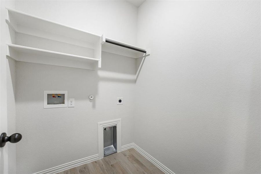 Spacious, unfurnished interior of a new home in Morningstar, Aledo (Image 12). Spacious, unfurnished interior of a new home in Morningstar, Aledo (Image 12).