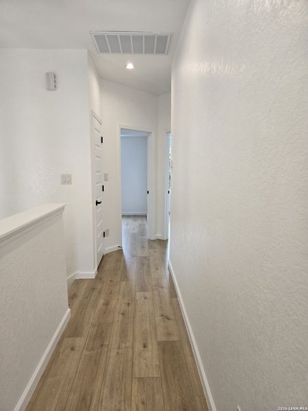 Spacious, unfurnished interior of a new home in , San Antonio (Image 53).