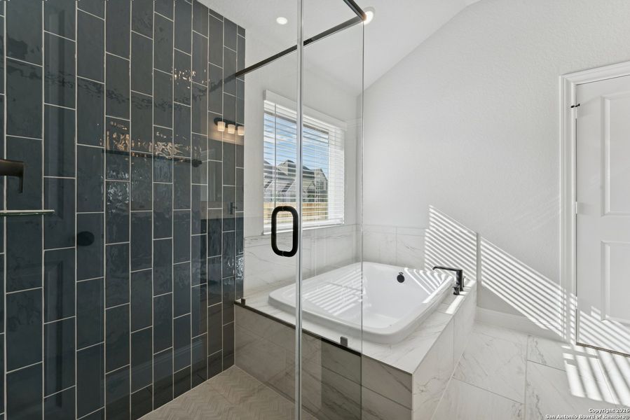 Furnished interior view inside a new home in Davis Ranch 60', San Antonio (Image 5).