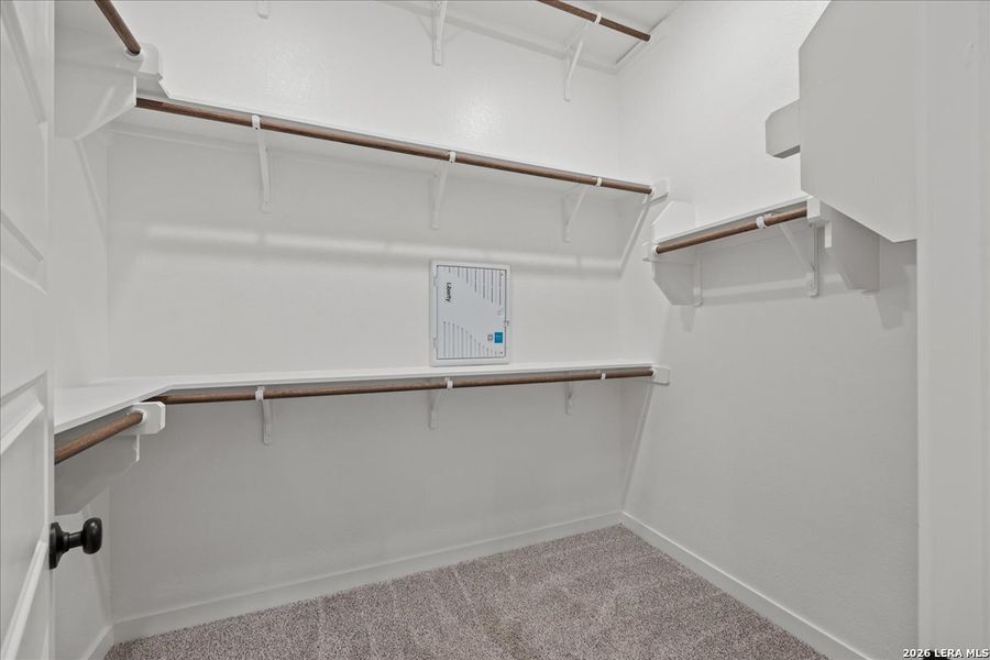 Spacious, unfurnished interior of a new home in Legacy at Lake Dunlap, New Braunfels (Image 16).