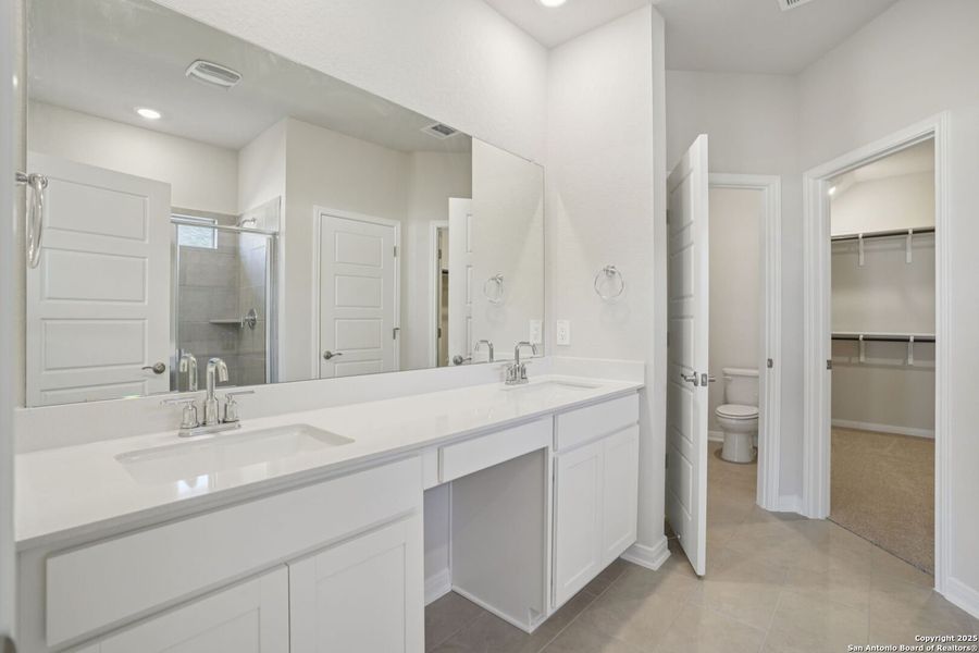 Furnished interior view inside a new home in Carmel Ranch, Schertz (Image 11). Furnished interior view inside a new home in Carmel Ranch, Schertz (Image 11).