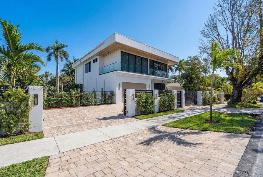 Image 81 of a home in .