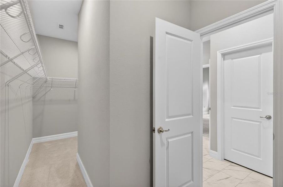 Spacious, unfurnished interior of a new home in , Eustis (Image 26).