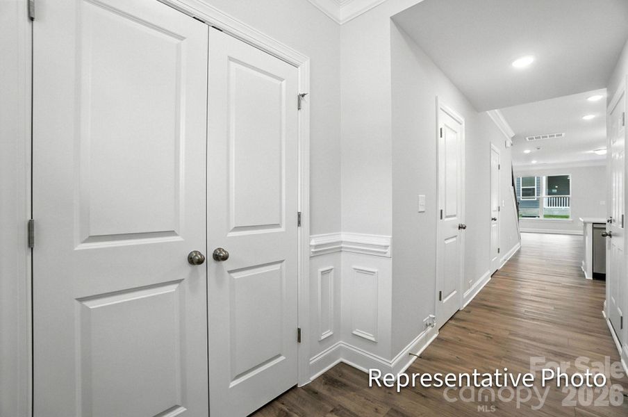 Spacious, unfurnished interior of a new home in Harrisburg Village, Harrisburg (Image 11).