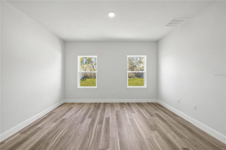 Spacious, unfurnished interior of a new home in , Ocala (Image 51).